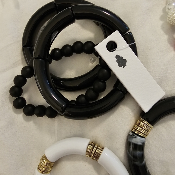 Bracelet bundle - Picture 2 of 5